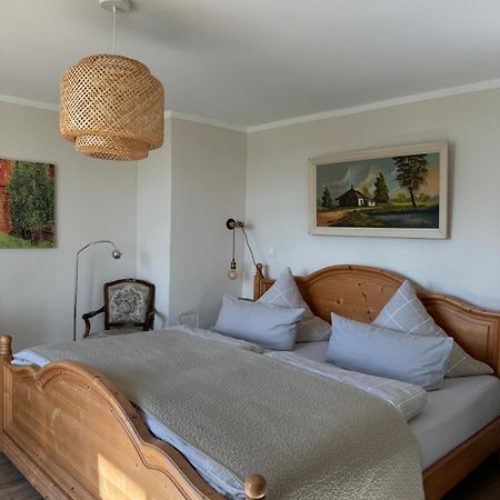 An Der Walnuss Apartamento Feilsdorf Exterior foto