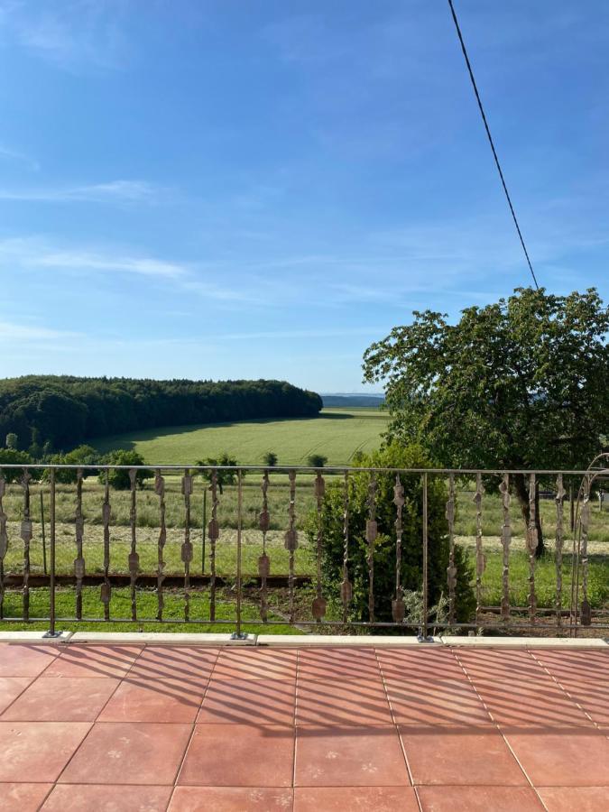 An Der Walnuss Apartamento Feilsdorf Exterior foto